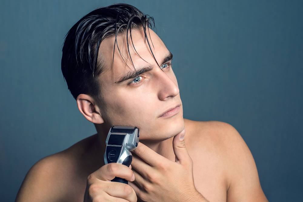 how to clean your electric shaver, proper shaver and trimmer maintenance
